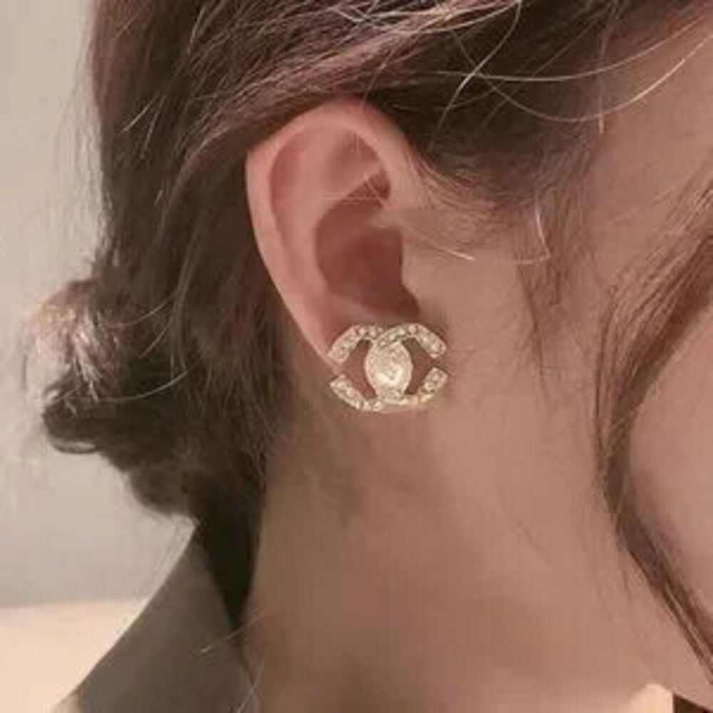 Gold Pearl & Crystal Stud Earrings - Elegant Gift Dainty